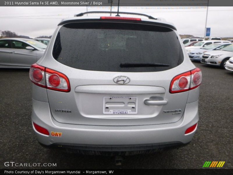 Moonstone Silver / Beige 2011 Hyundai Santa Fe SE AWD