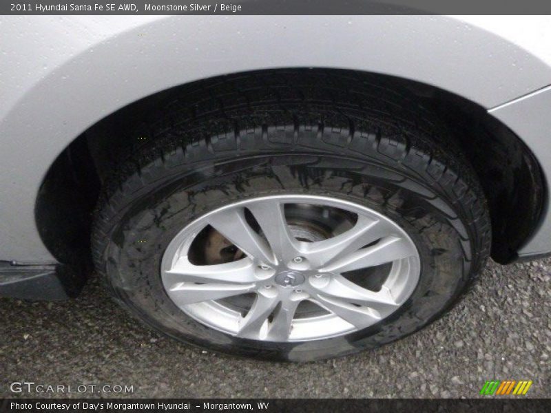 Moonstone Silver / Beige 2011 Hyundai Santa Fe SE AWD