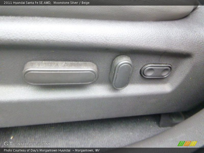 Moonstone Silver / Beige 2011 Hyundai Santa Fe SE AWD