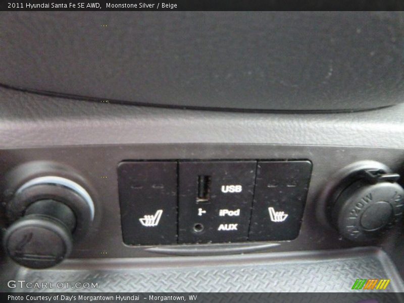 Moonstone Silver / Beige 2011 Hyundai Santa Fe SE AWD
