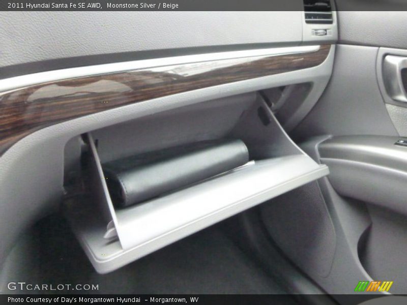 Moonstone Silver / Beige 2011 Hyundai Santa Fe SE AWD