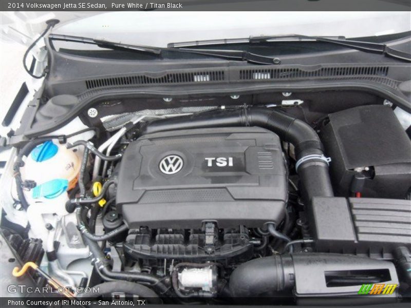 Pure White / Titan Black 2014 Volkswagen Jetta SE Sedan