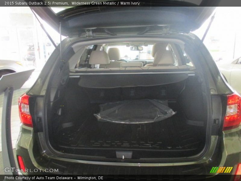 Wilderness Green Metallic / Warm Ivory 2015 Subaru Outback 2.5i Premium