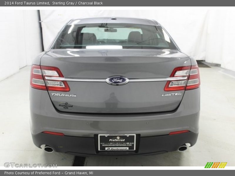 Sterling Gray / Charcoal Black 2014 Ford Taurus Limited