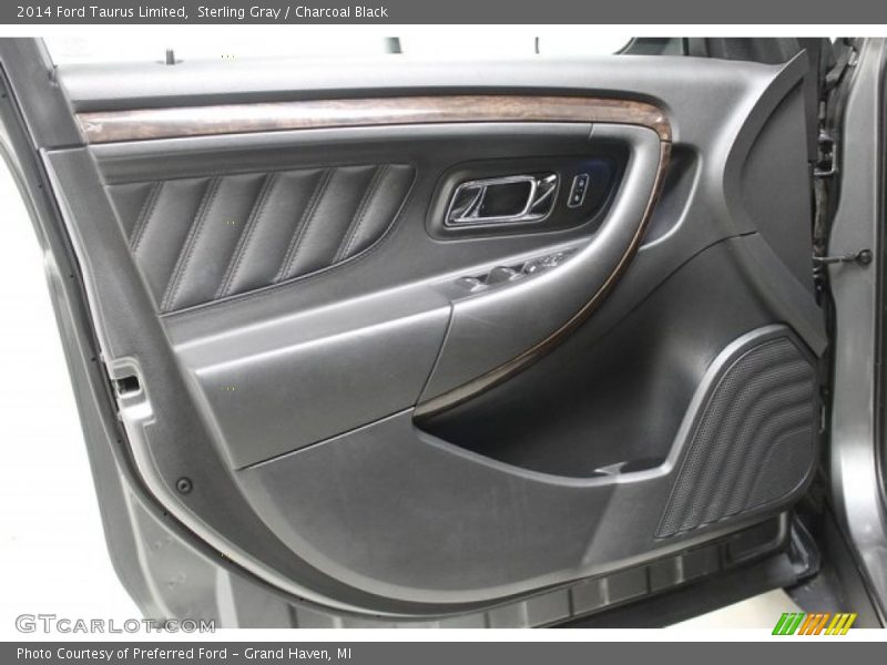 Sterling Gray / Charcoal Black 2014 Ford Taurus Limited