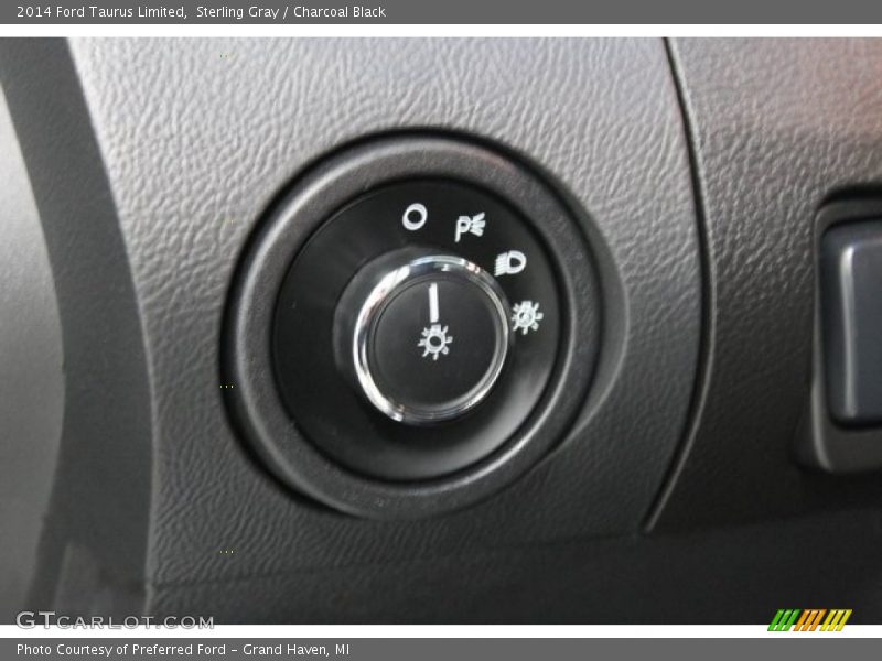 Sterling Gray / Charcoal Black 2014 Ford Taurus Limited