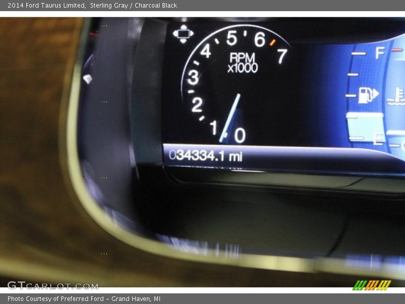 Sterling Gray / Charcoal Black 2014 Ford Taurus Limited
