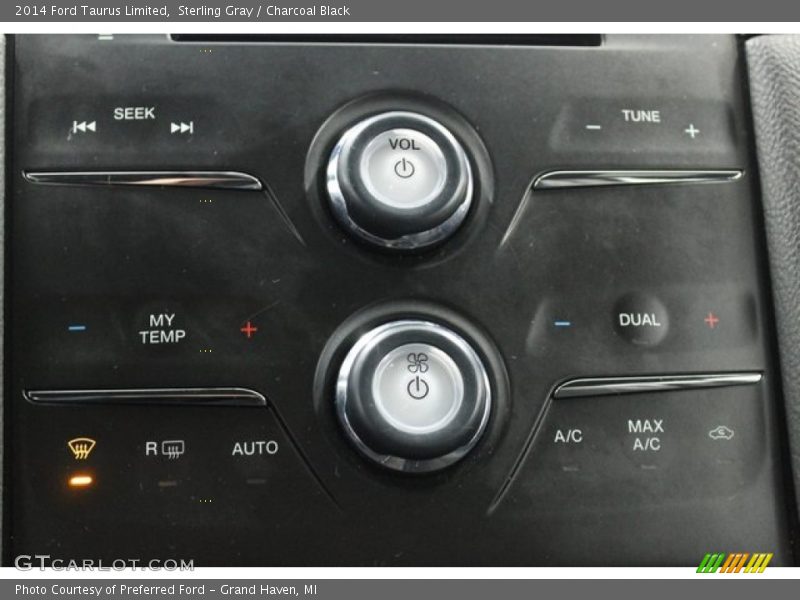 Sterling Gray / Charcoal Black 2014 Ford Taurus Limited