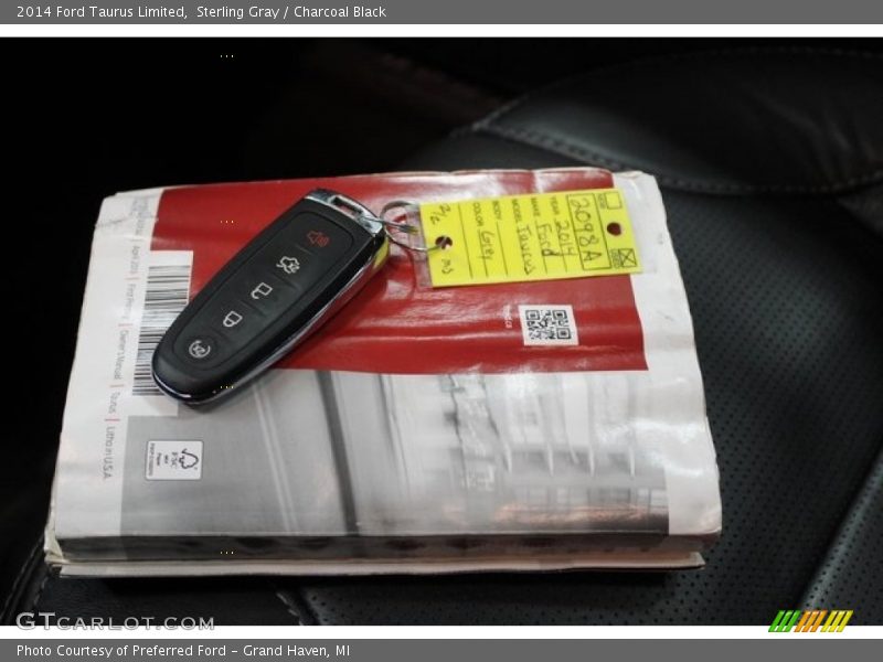 Sterling Gray / Charcoal Black 2014 Ford Taurus Limited