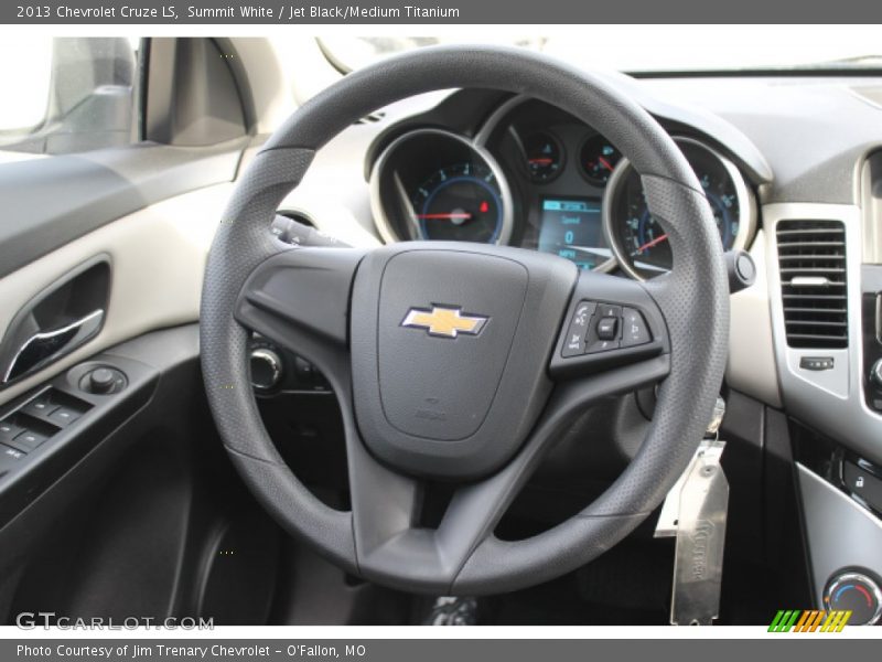 Summit White / Jet Black/Medium Titanium 2013 Chevrolet Cruze LS