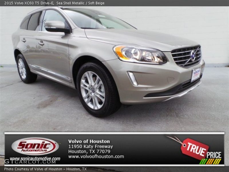 Sea Shell Metallic / Soft Beige 2015 Volvo XC60 T5 Drive-E