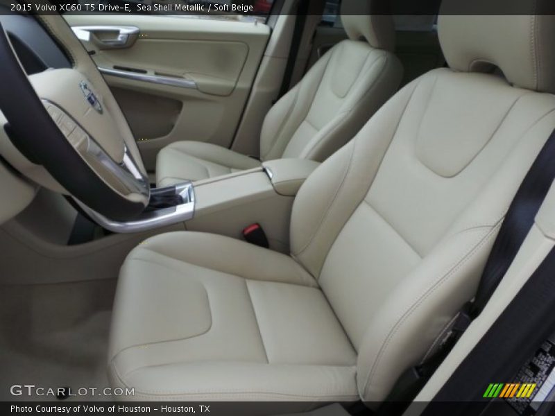 Sea Shell Metallic / Soft Beige 2015 Volvo XC60 T5 Drive-E
