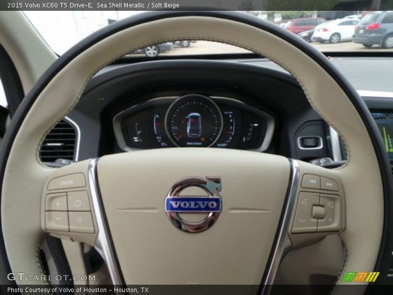 Sea Shell Metallic / Soft Beige 2015 Volvo XC60 T5 Drive-E