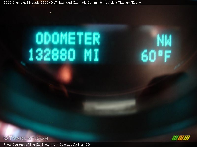 Summit White / Light Titanium/Ebony 2010 Chevrolet Silverado 2500HD LT Extended Cab 4x4