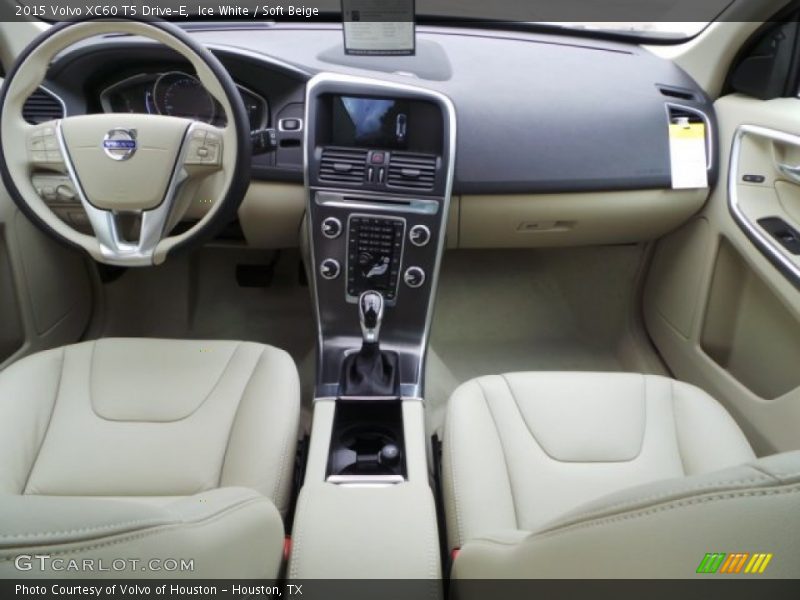 Ice White / Soft Beige 2015 Volvo XC60 T5 Drive-E
