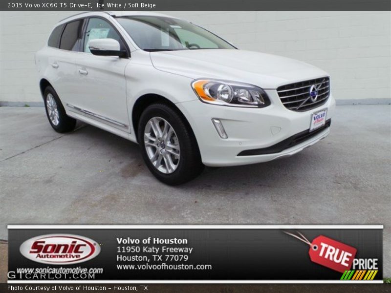 Ice White / Soft Beige 2015 Volvo XC60 T5 Drive-E