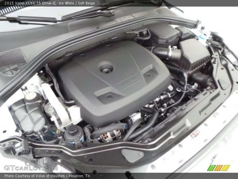 Ice White / Soft Beige 2015 Volvo XC60 T5 Drive-E
