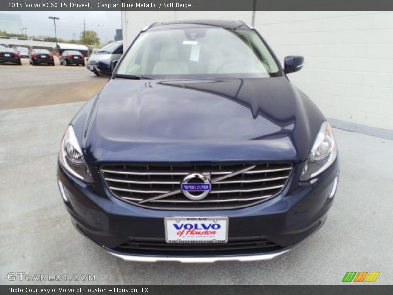 Caspian Blue Metallic / Soft Beige 2015 Volvo XC60 T5 Drive-E
