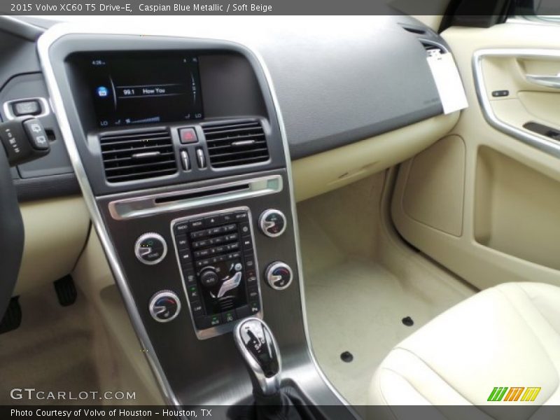 Caspian Blue Metallic / Soft Beige 2015 Volvo XC60 T5 Drive-E