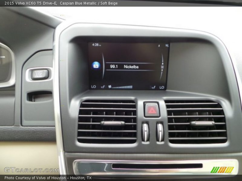 Caspian Blue Metallic / Soft Beige 2015 Volvo XC60 T5 Drive-E