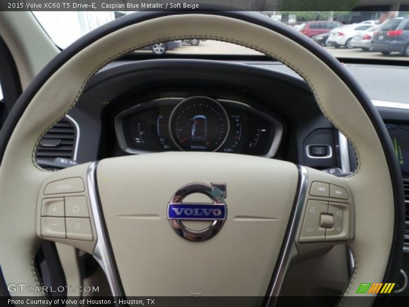Caspian Blue Metallic / Soft Beige 2015 Volvo XC60 T5 Drive-E