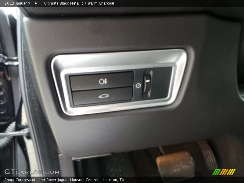 Ultimate Black Metallic / Warm Charcoal 2013 Jaguar XF I4 T