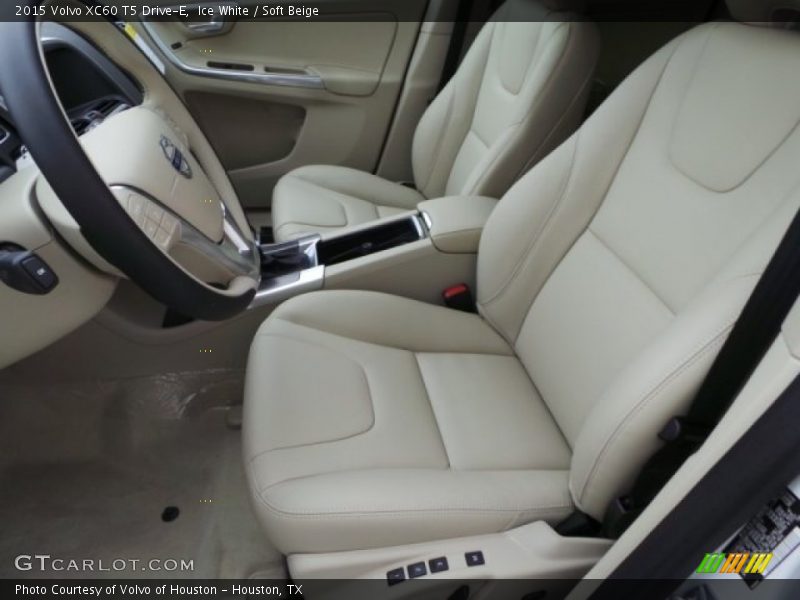 Ice White / Soft Beige 2015 Volvo XC60 T5 Drive-E