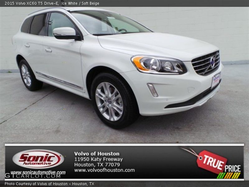 Ice White / Soft Beige 2015 Volvo XC60 T5 Drive-E