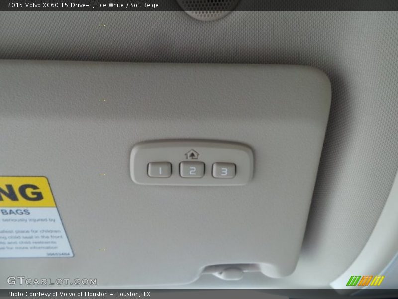 Ice White / Soft Beige 2015 Volvo XC60 T5 Drive-E