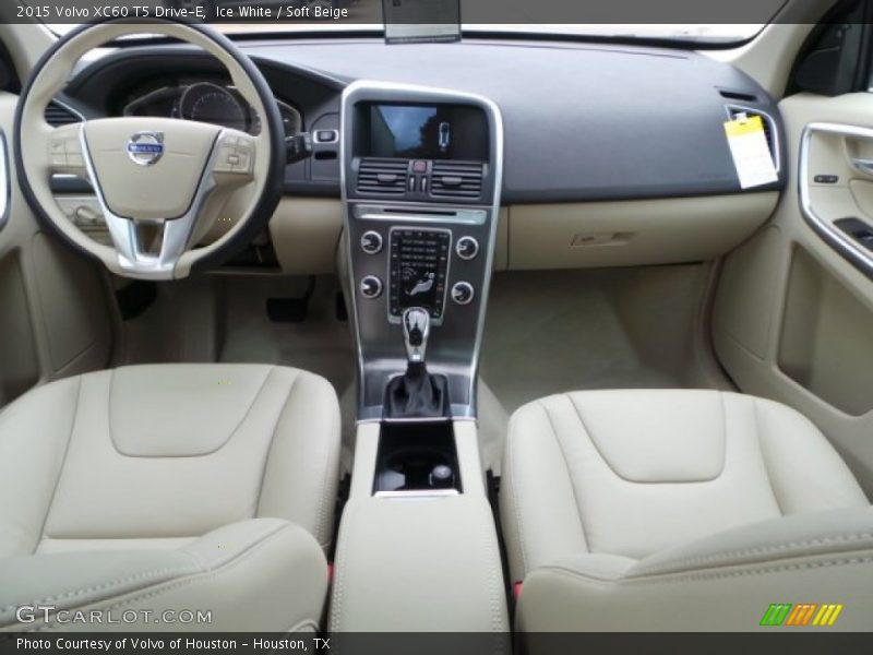 Ice White / Soft Beige 2015 Volvo XC60 T5 Drive-E