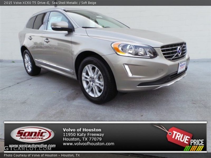 Sea Shell Metallic / Soft Beige 2015 Volvo XC60 T5 Drive-E