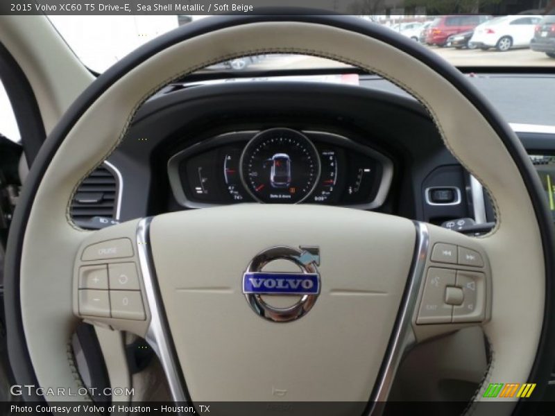 Sea Shell Metallic / Soft Beige 2015 Volvo XC60 T5 Drive-E
