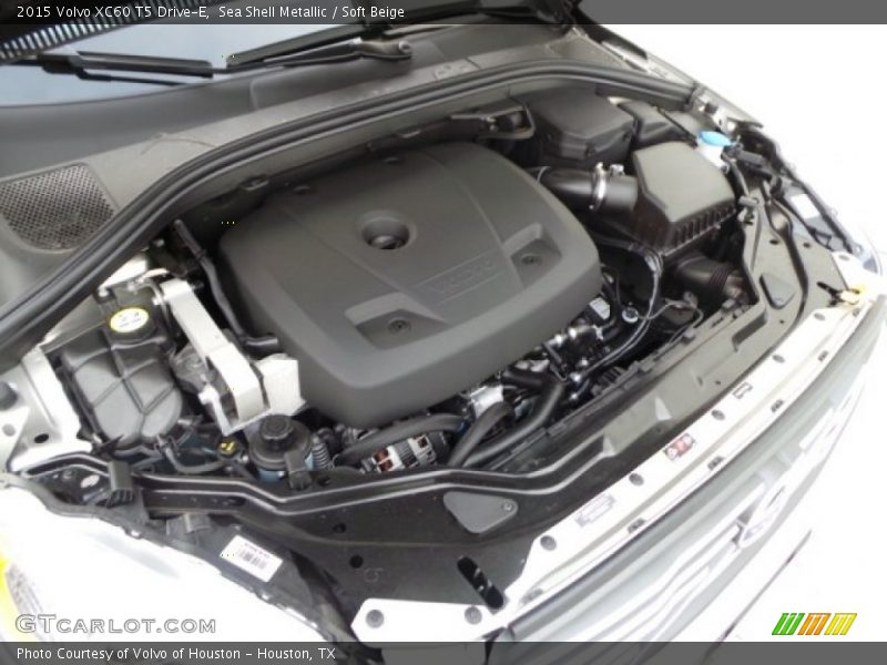 Sea Shell Metallic / Soft Beige 2015 Volvo XC60 T5 Drive-E