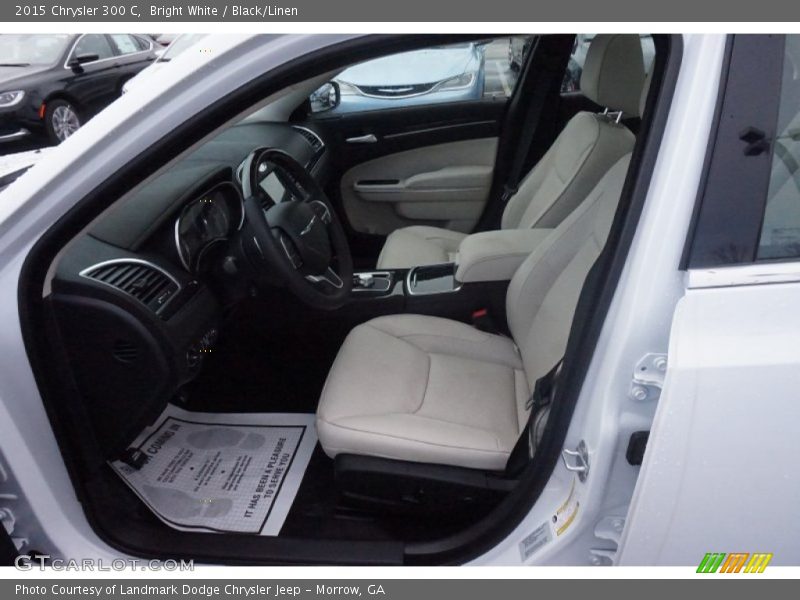 Bright White / Black/Linen 2015 Chrysler 300 C