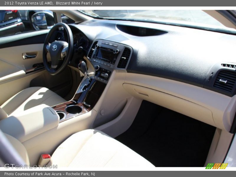 Blizzard White Pearl / Ivory 2012 Toyota Venza LE AWD