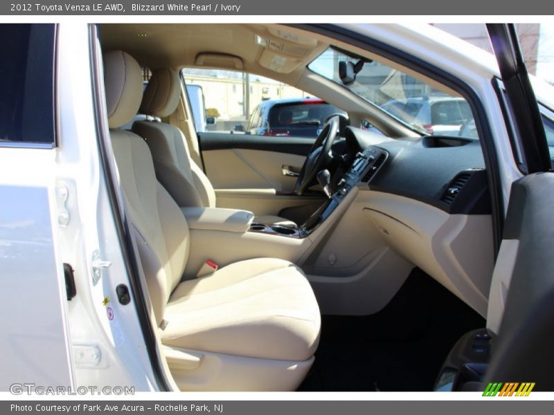 Blizzard White Pearl / Ivory 2012 Toyota Venza LE AWD