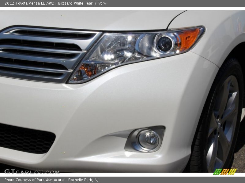 Blizzard White Pearl / Ivory 2012 Toyota Venza LE AWD