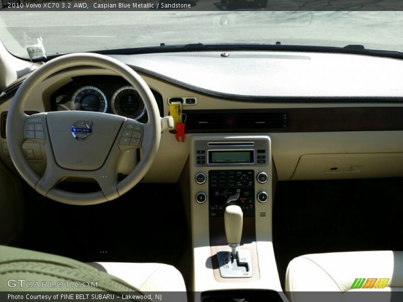 Caspian Blue Metallic / Sandstone 2010 Volvo XC70 3.2 AWD