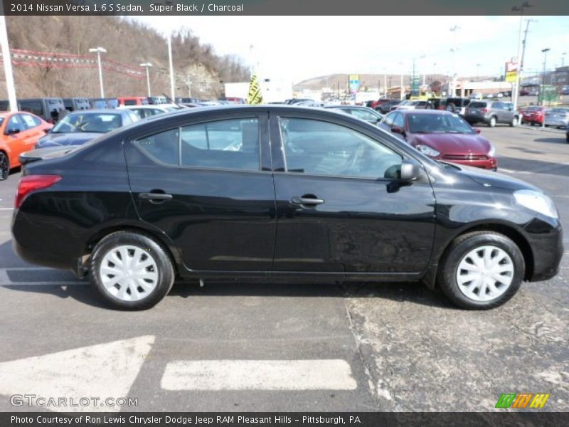 Super Black / Charcoal 2014 Nissan Versa 1.6 S Sedan