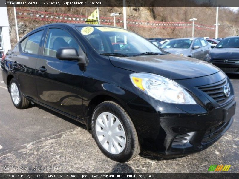 Super Black / Charcoal 2014 Nissan Versa 1.6 S Sedan
