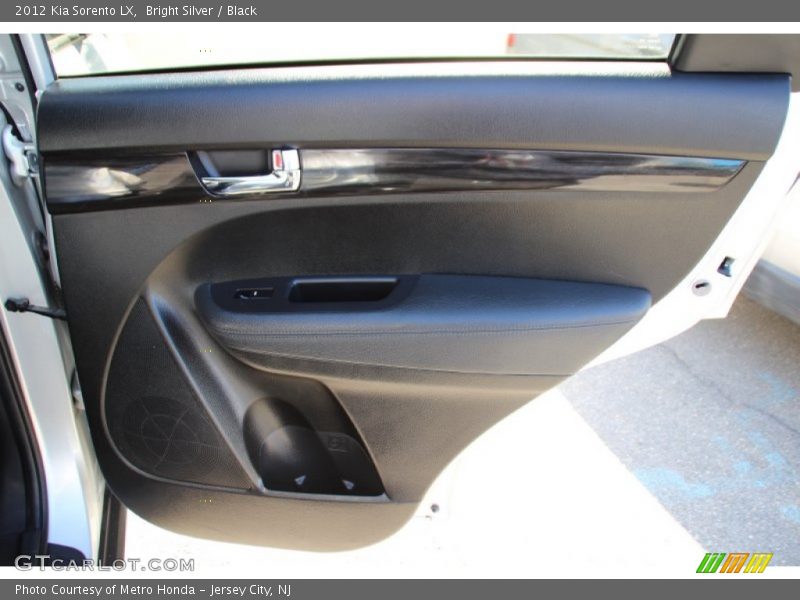 Bright Silver / Black 2012 Kia Sorento LX
