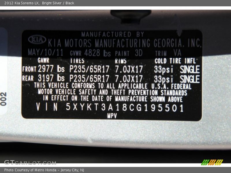 Bright Silver / Black 2012 Kia Sorento LX