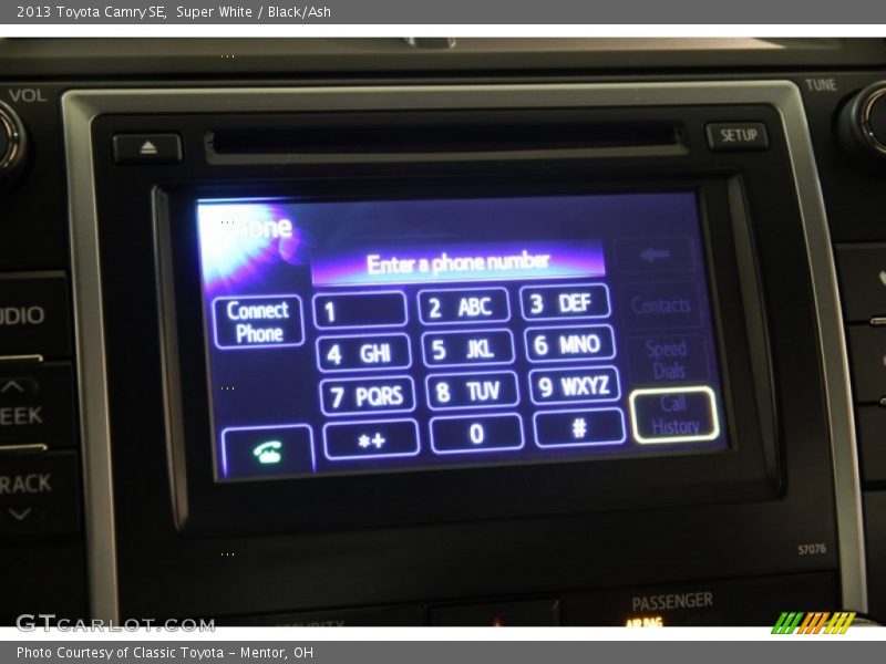 Super White / Black/Ash 2013 Toyota Camry SE