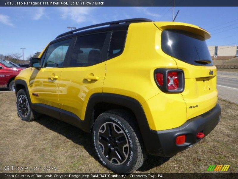  2015 Renegade Trailhawk 4x4 Solar Yellow