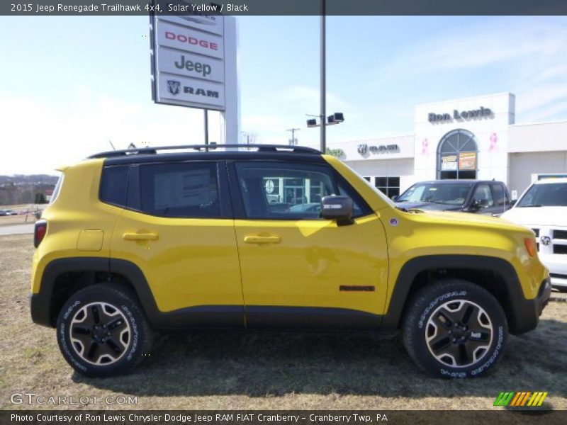 Solar Yellow / Black 2015 Jeep Renegade Trailhawk 4x4