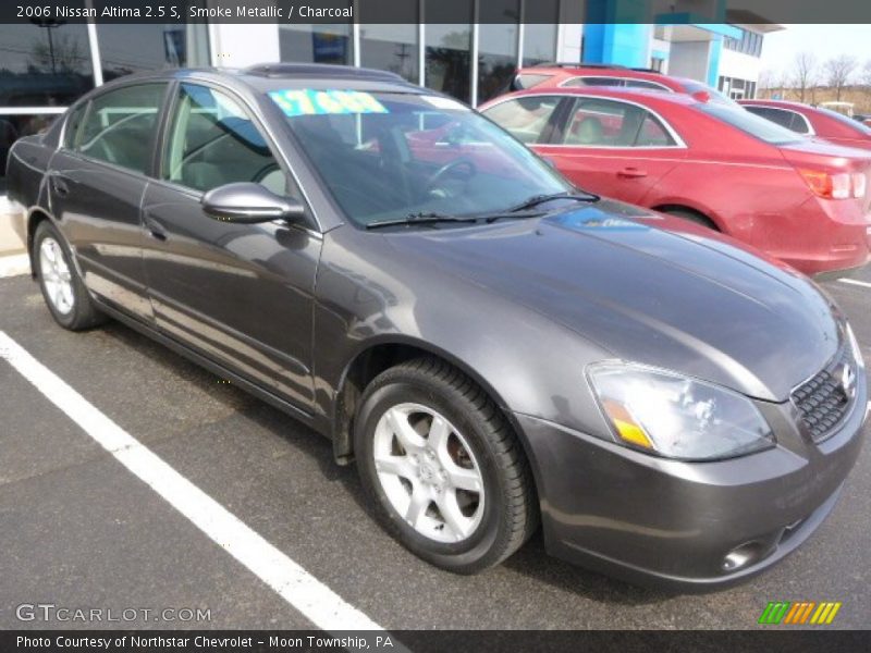 Front 3/4 View of 2006 Altima 2.5 S