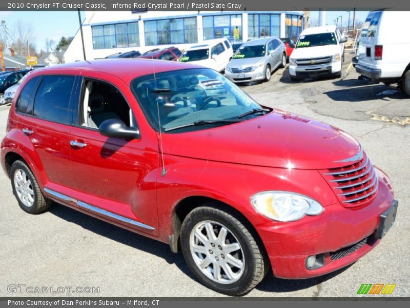Front 3/4 View of 2010 PT Cruiser Classic