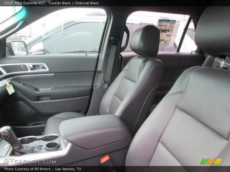 Tuxedo Black / Charcoal Black 2015 Ford Explorer XLT