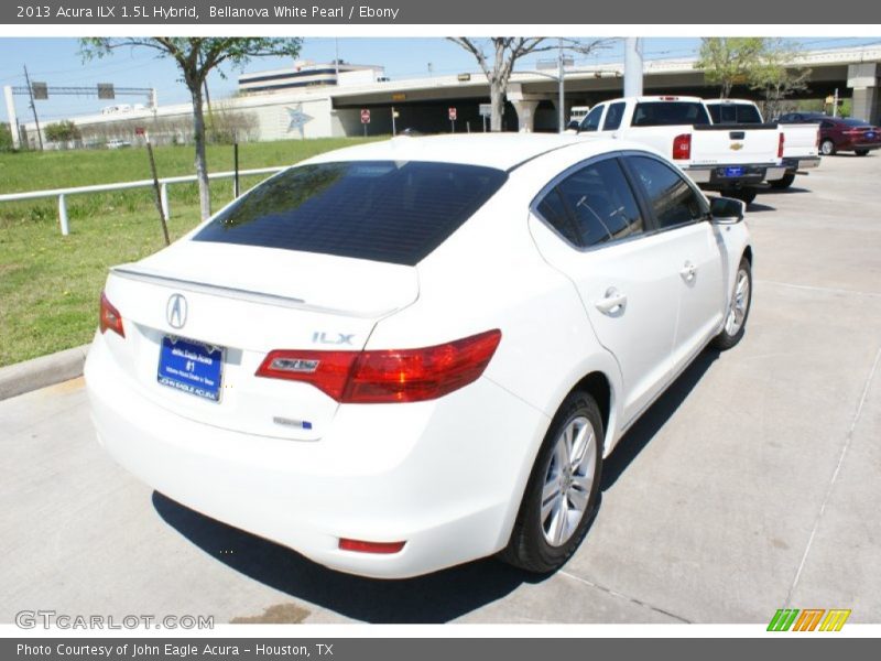 Bellanova White Pearl / Ebony 2013 Acura ILX 1.5L Hybrid