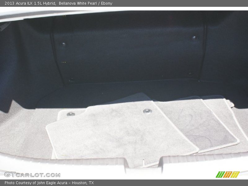 Bellanova White Pearl / Ebony 2013 Acura ILX 1.5L Hybrid